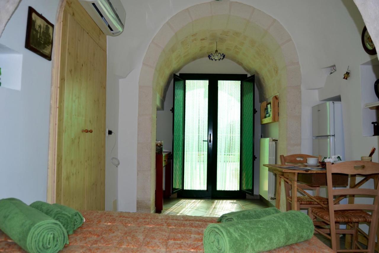 לינה וארוחת בוקר צ'לייה מספיקה Trullo Al Monte מראה חיצוני תמונה